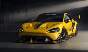Kiểm tra xe tại đường đua Nürburgring